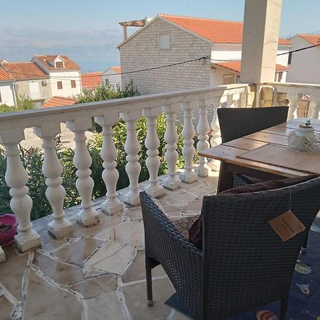 Apartment Ma'Re Supetar Exterior foto