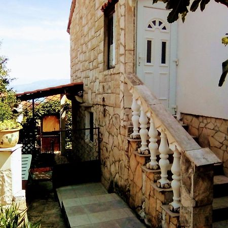 Apartment Ma'Re Supetar Exterior foto