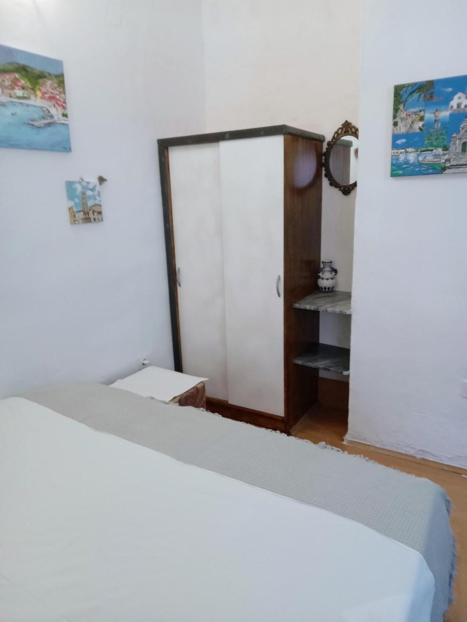 Apartment Ma'Re Supetar Exterior foto
